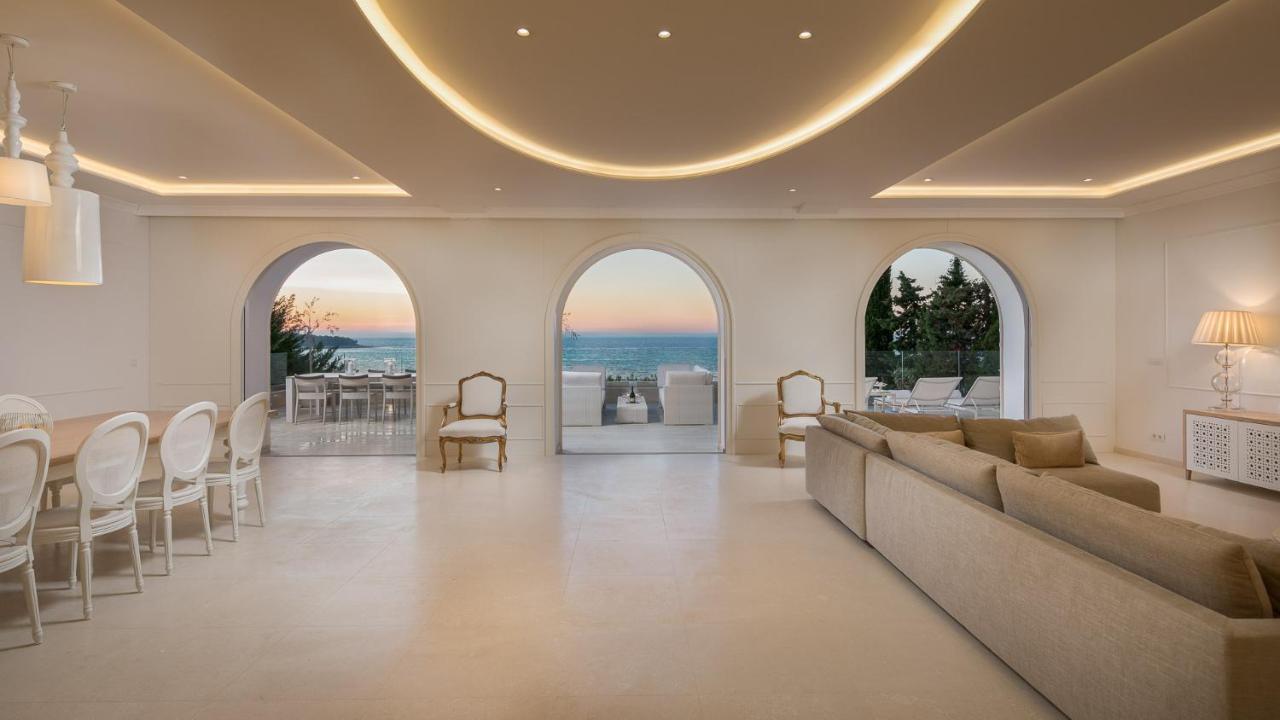 Luxury Seafront Villa Primosten Glamour With Private Pool, Sauna And Gym At The Beach In พรีมอชเตน ภายนอก รูปภาพ